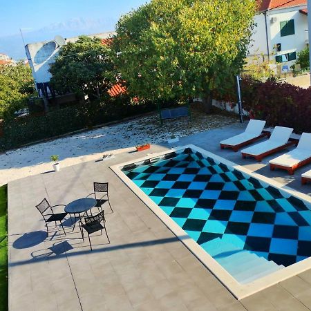 Holiday Home Nino With Amazing Swimming Pool Slatine Kültér fotó